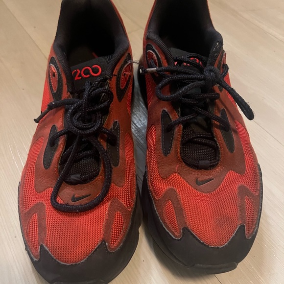 Red and black Nikes size 8 men - Picture 4 of 5